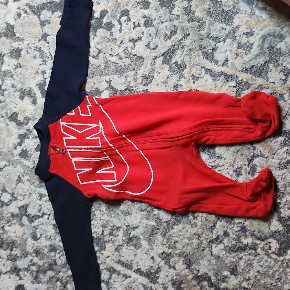 Nike zip up sleep n play